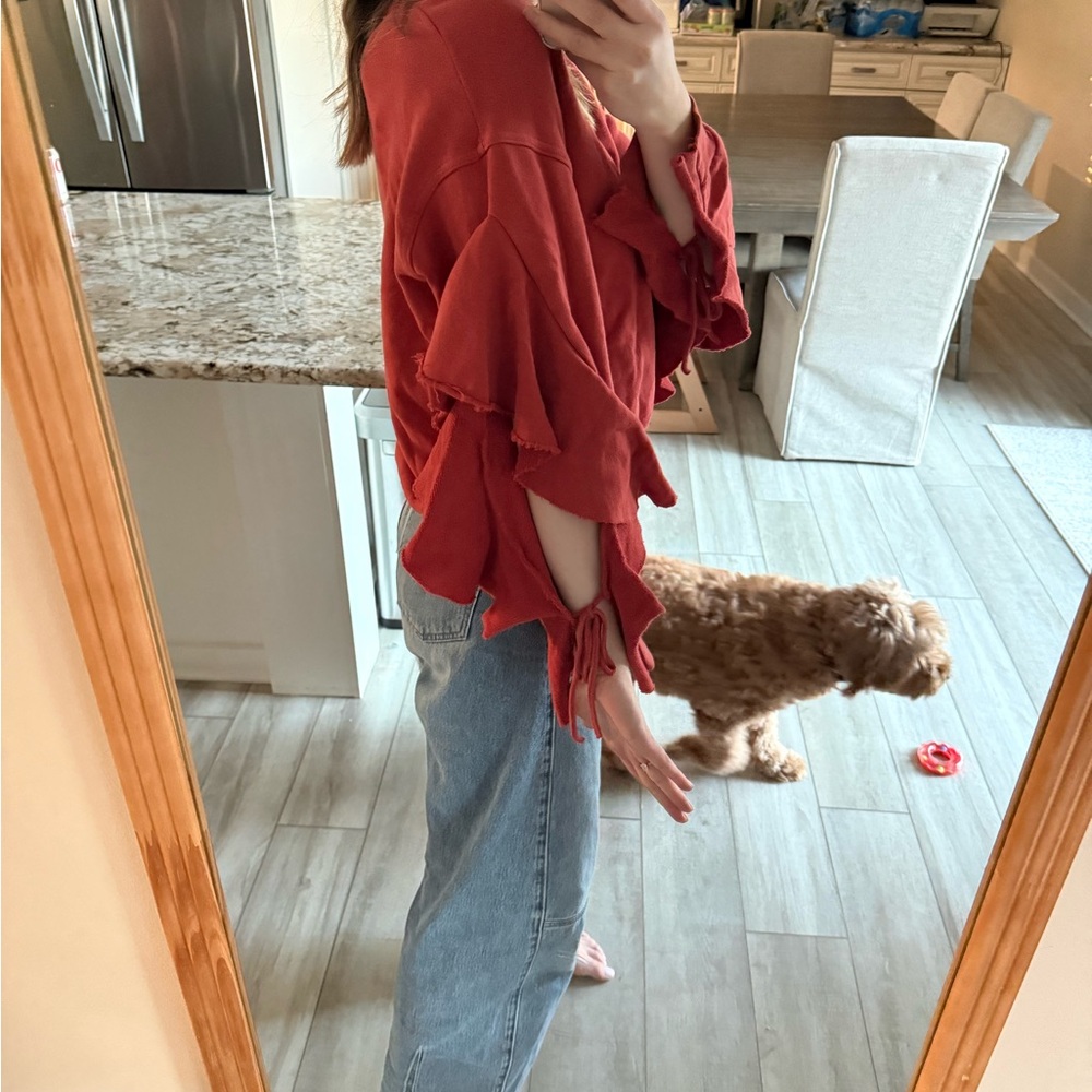 FP Beach Ruffle Sleeve Oversized Sweatshirt Red Size M - Picture 4 of 7